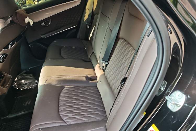 Used BYD Han 2023 EV Champion Edition 605KM Front-Drive Premium Model Left Rear Seat