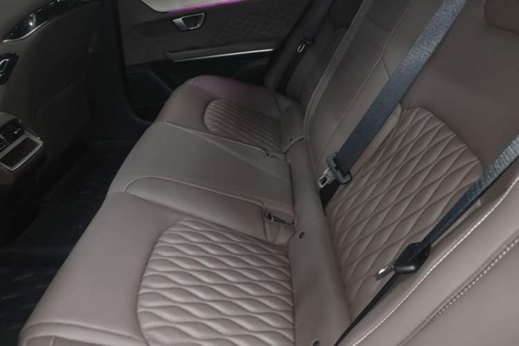 Used BYD Han 2023 DM-i Champion Edition 121KM Prestige Model Left Rear Seat