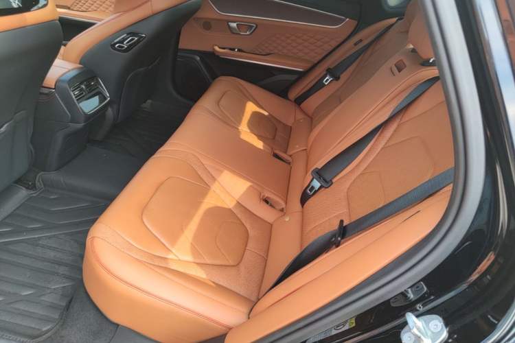 Used BYD Han 2023 EV Champion Edition 610KM All-Wheel-Drive Flagship Model Left Rear Seat