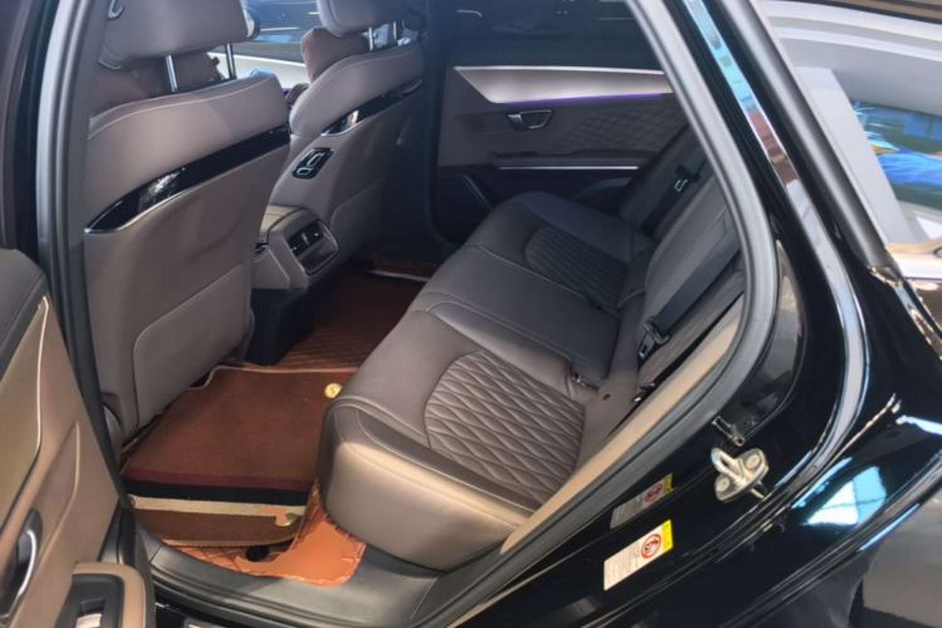 Used BYD Han 2023 DM-i Champion Edition 121KM Prestige Model Left Rear Seat