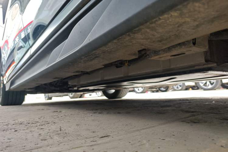 Used BYD Han 2023 DM-i Champion Edition 121KM Prestige Model Left Side Sill