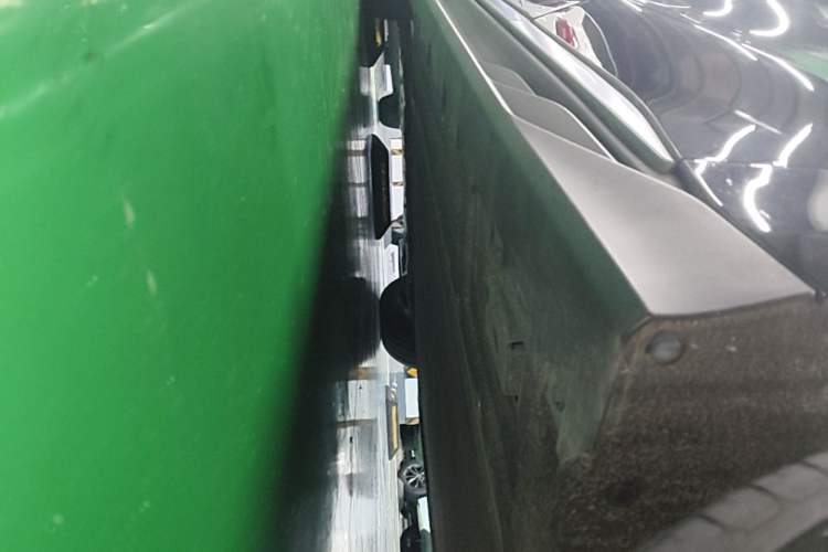 Used BYD Han 2023 EV Champion Edition 605KM Front-Drive Premium Model Left Side Sill