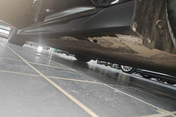 Used BYD Han 2023 EV Champion Edition 605KM Front-Drive Premium Model Left Side Sill