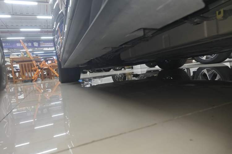 Used BYD Han 2023 DM-i Champion Edition 121KM Prestige Model Left Side Sill
