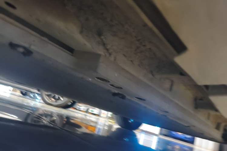 Used BYD Han 2023 EV Champion Edition 506KM Front-Wheel-Drive Premium Model Left Side Sill