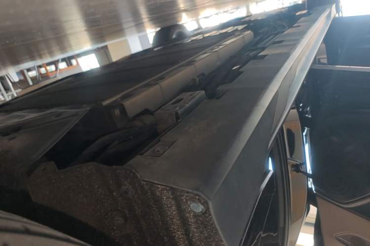 Used BYD Han 2023 DM-i Champion Edition 121KM Prestige Model Left Side Sill