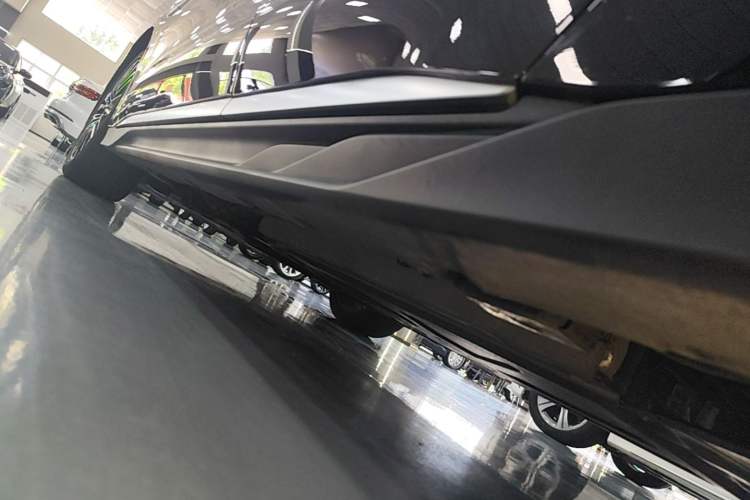 Used BYD Han 2023 DM-i Champion Edition 121KM Prestige Model Left Side Sill