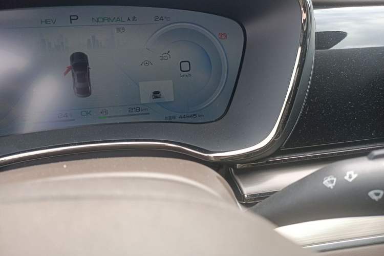 Used BYD Han 2023 DM-i Champion Edition 121KM Prestige Model Odometer Close Up