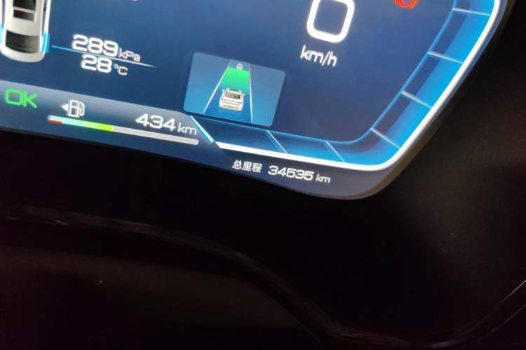 Used BYD Han 2023 DM-i Champion Edition 121KM Prestige Model Odometer Close Up