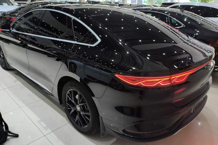 Used BYD Han 2023 DM-i Champion Edition 121KM Prestige Model Rear Left 45 Deg