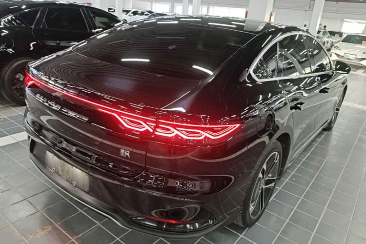 Used BYD Han 2023 EV Champion Edition 605KM Front-Drive Premium Model Rear Right 45 Deg