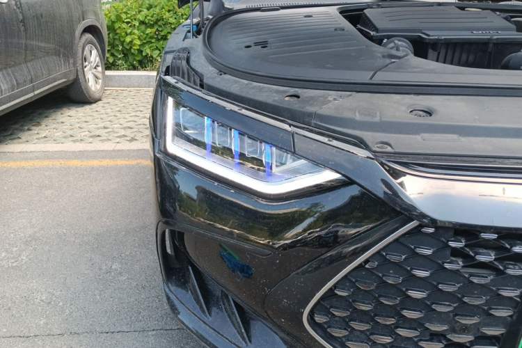 Used BYD Han 2023 DM-i Champion Edition 121KM Prestige Model Right Front Headlight