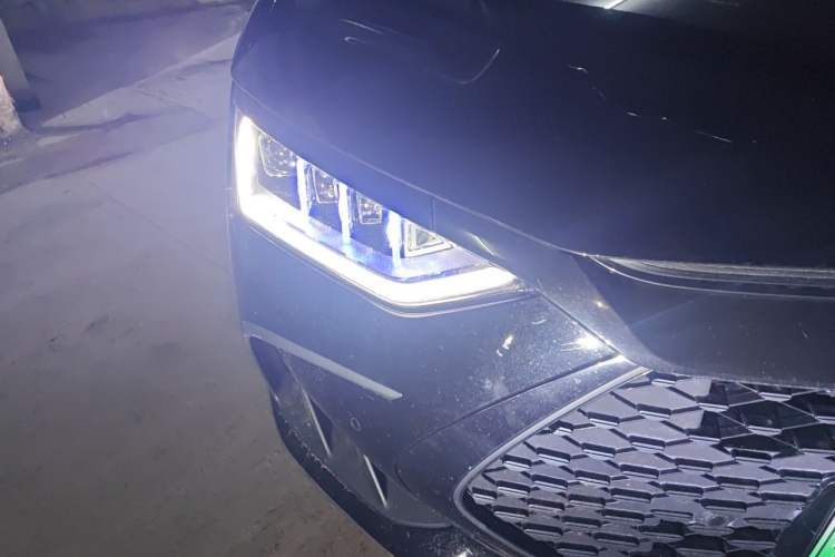 Used BYD Han 2023 DM-p War God Edition Right Front Headlight