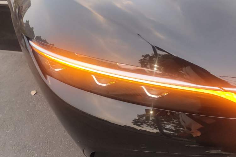 Used BYD Han 2023 EV Champion Edition 715 km Front-Drive Flagship Model Right Front Headlight