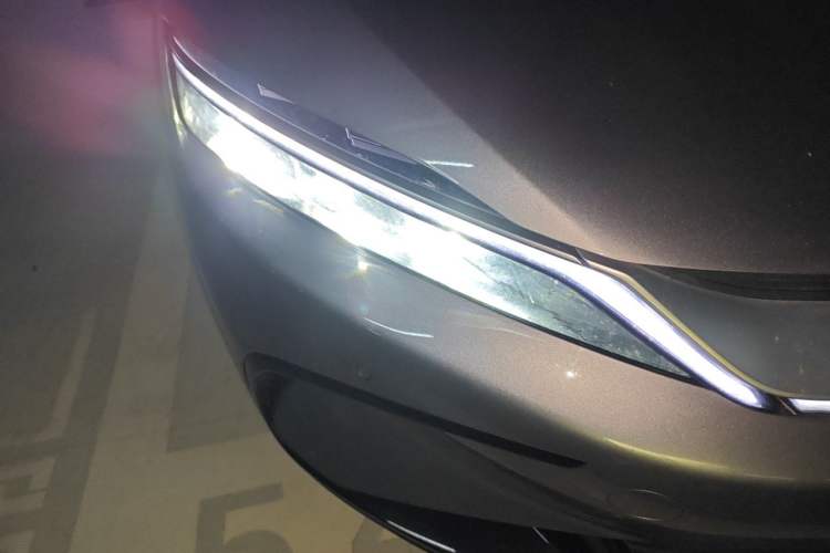 Used BYD Han 2023 EV Champion Edition 715KM Front-Drive Prestige Model Right Front Headlight