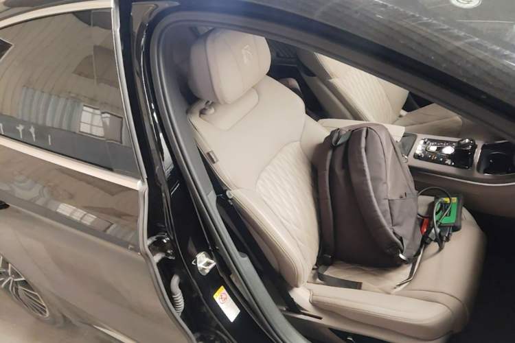 Used BYD Han 2023 DM-i Champion Edition 121KM Prestige Model Right Front Seat