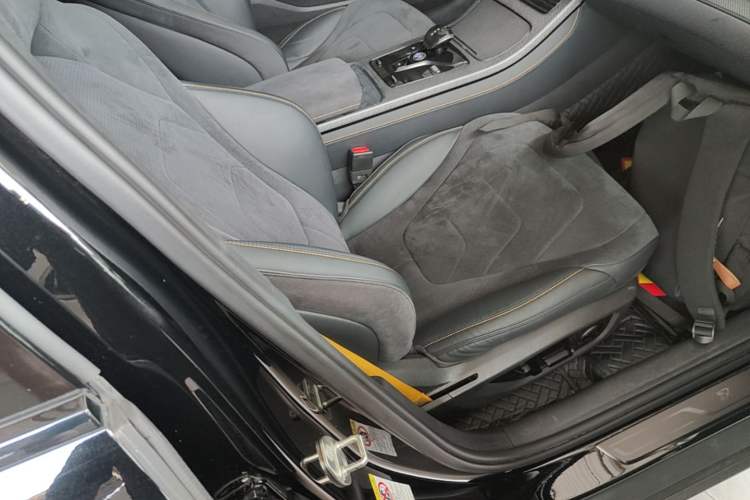 Used BYD Han 2023 DM-p War God Edition Right Front Seat