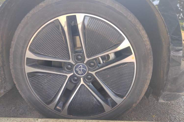 Used BYD Han 2023 EV Champion Edition 605KM Front-Drive Premium Model Right Front Wheel Hub