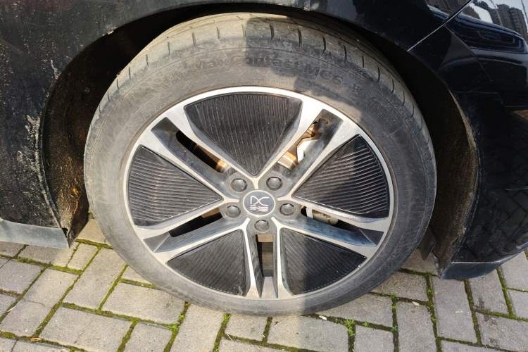 Used BYD Han 2023 EV Champion Edition 605KM Front-Drive Premium Model Right Front Wheel Hub