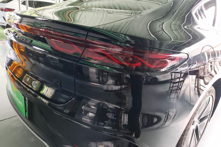 Used BYD Han 2023 EV Champion Edition 605KM Front-Drive Premium Model Right Rear Taillight