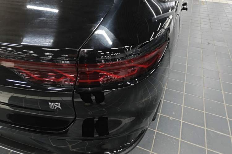 Used BYD Han 2023 EV Champion Edition 605KM Front-Drive Premium Model Right Rear Taillight