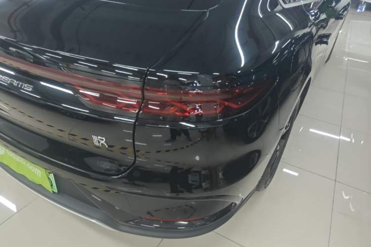 Used BYD Han 2023 DM-i Champion Edition 121KM Prestige Model Right Rear Taillight