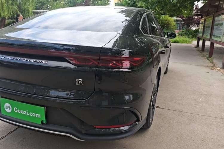 Used BYD Han 2023 EV Champion Edition 605KM Front-Drive Premium Model Right Rear Taillight