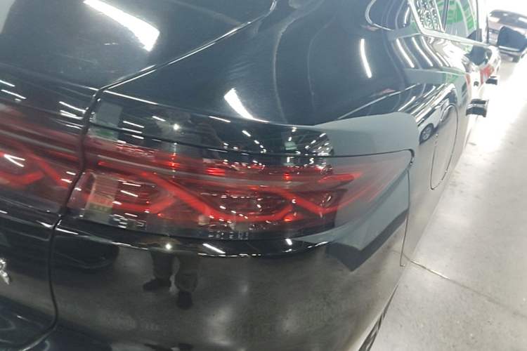 Used BYD Han 2023 EV Champion Edition 605KM Front-Drive Premium Model Right Rear Taillight