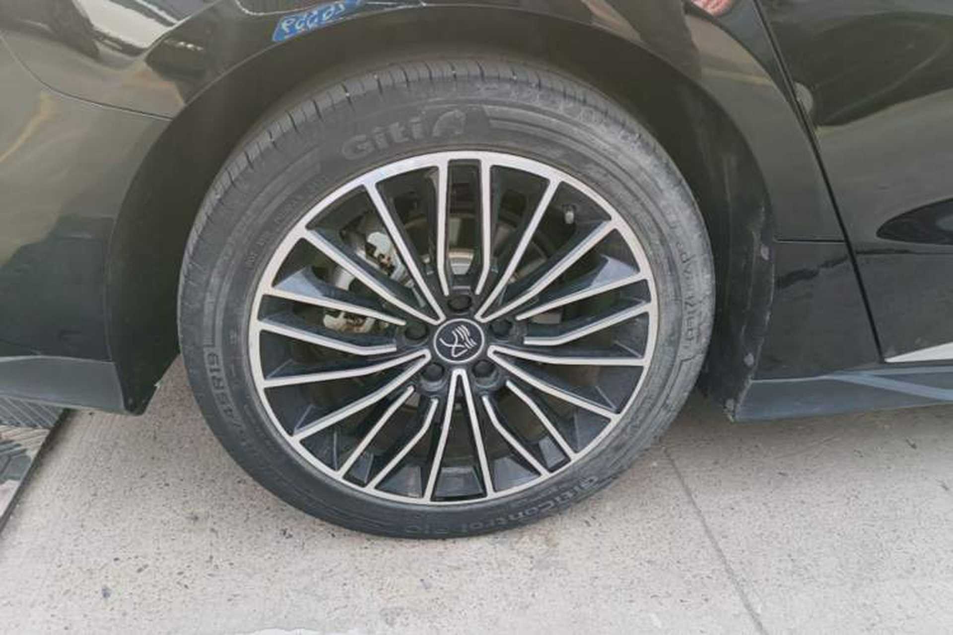 Used BYD Han 2023 EV Champion Edition 506KM Front-Wheel-Drive Premium Model Right Rear Wheel Hub