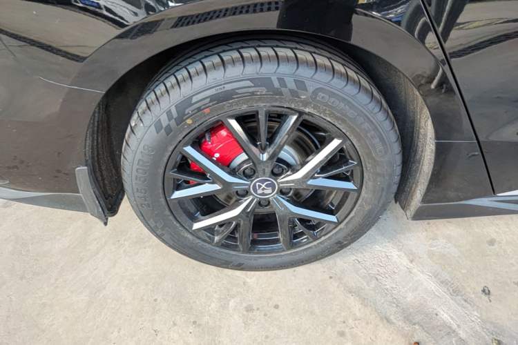 Used BYD Han 2023 DM-i Champion Edition 121KM Prestige Model Right Rear Wheel Hub