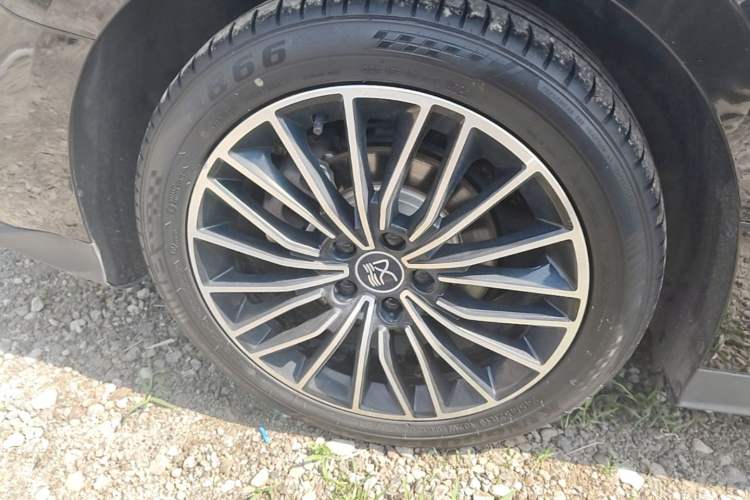 Used BYD Han 2023 DM-i Champion Edition 121KM Prestige Model Right Rear Wheel Hub