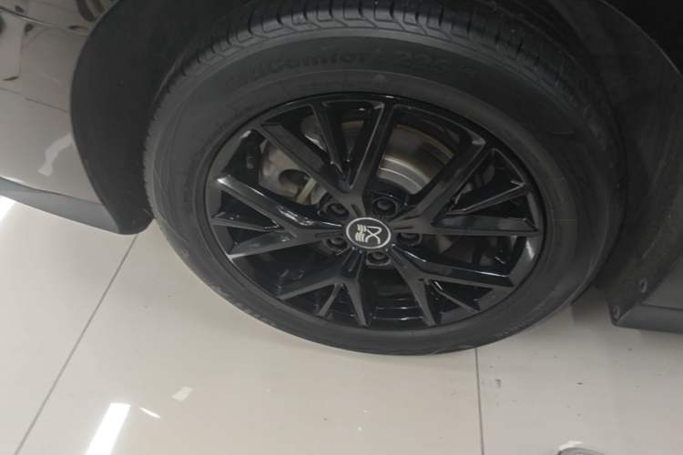 Used BYD Han 2023 DM-i Champion Edition 121KM Prestige Model Right Rear Wheel Hub