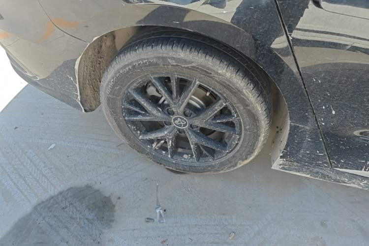 Used BYD Han 2023 DM-i Champion Edition 121KM Prestige Model Right Rear Wheel Hub