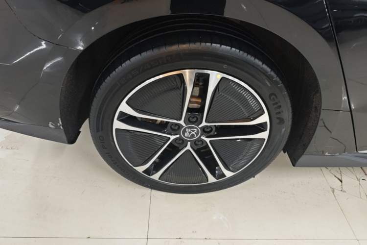 Used BYD Han 2023 EV Champion Edition 605KM Front-Drive Premium Model Right Rear Wheel Hub