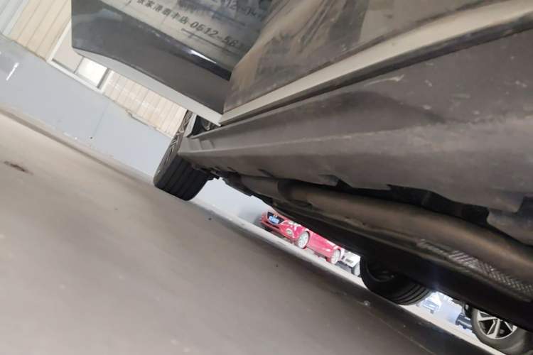 Used BYD Han 2023 DM-i Champion Edition 121KM Prestige Model Right Side Sill