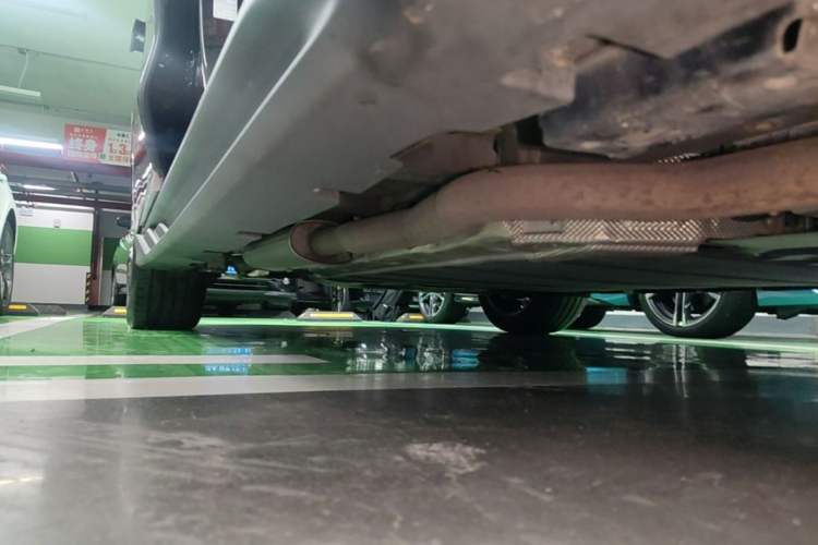 Used BYD Han 2023 DM-i Champion Edition 121KM Prestige Model Right Side Sill
