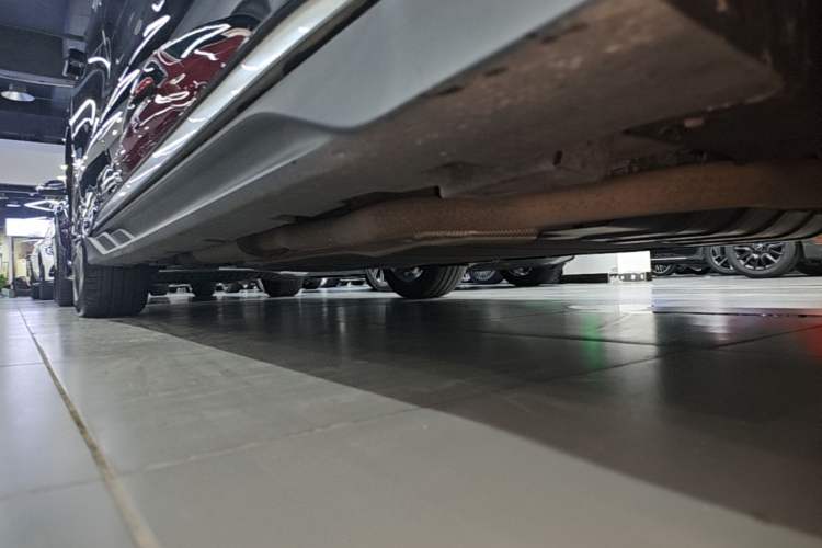 Used BYD Han 2023 DM-i Champion Edition 121KM Prestige Model Right Side Sill