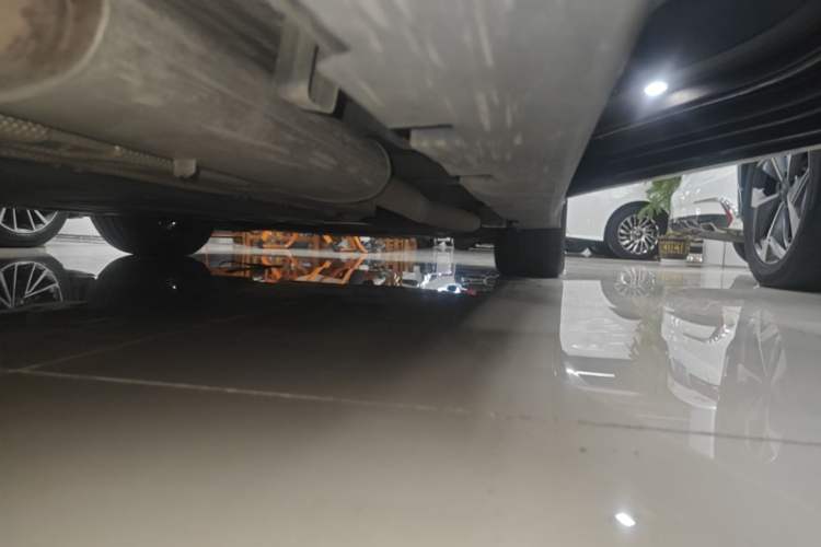 Used BYD Han 2023 DM-i Champion Edition 121KM Prestige Model Right Side Sill