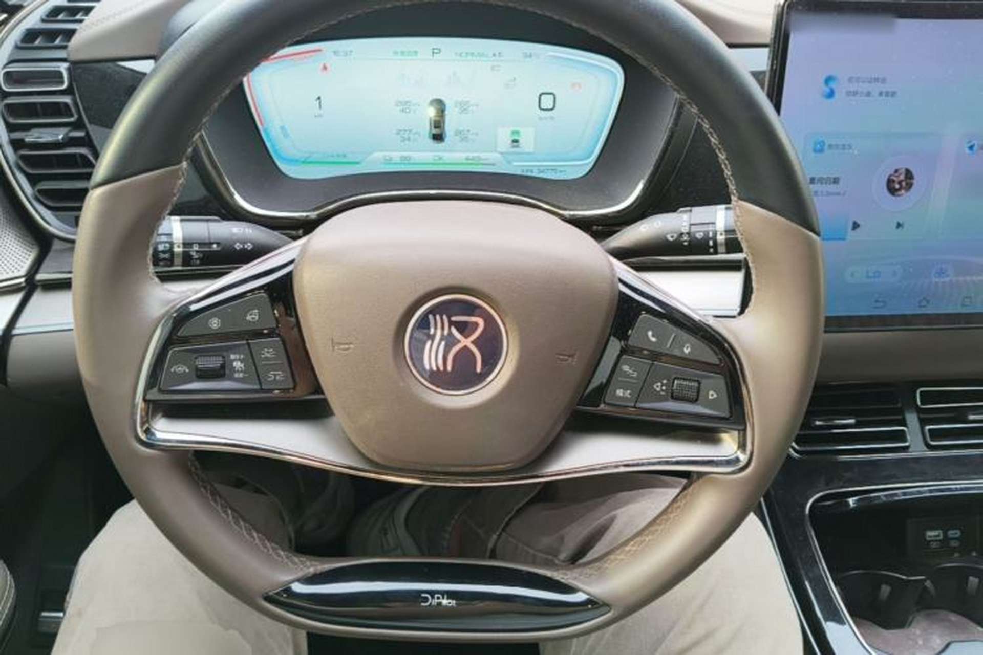 Used BYD Han 2023 EV Champion Edition 506KM Front-Wheel-Drive Premium Model Steering Wheel