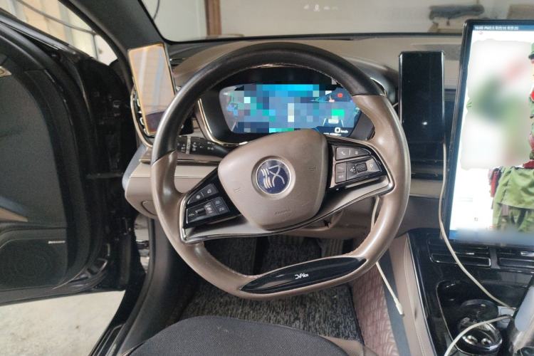 Used BYD Han 2023 EV Champion Edition 715KM Front-Drive Prestige Model Steering Wheel
