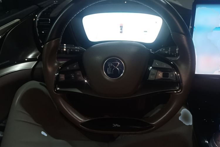 Used BYD Han 2023 EV Champion Edition 605KM Front-Drive Premium Model Steering Wheel