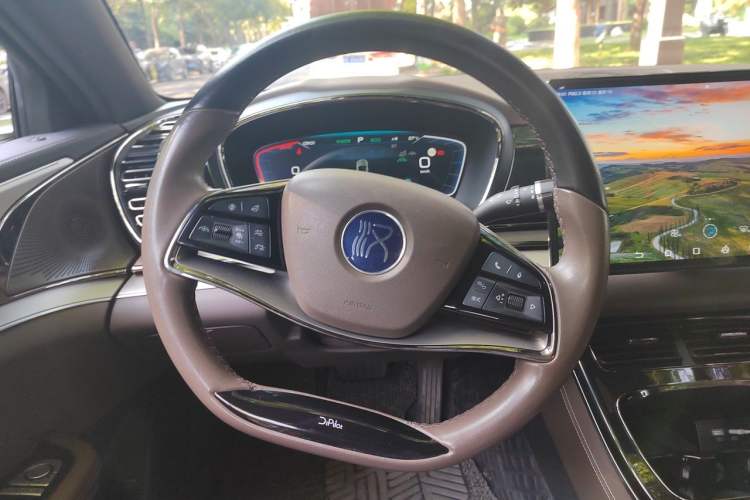 Used BYD Han 2023 EV Champion Edition 605KM Front-Drive Premium Model Steering Wheel