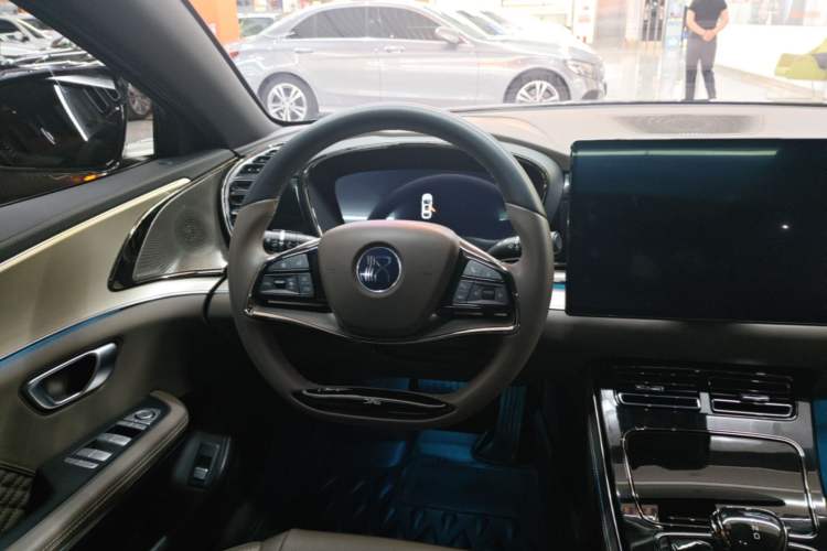 Used BYD Han 2023 DM-i Champion Edition 121KM Prestige Model Steering Wheel
