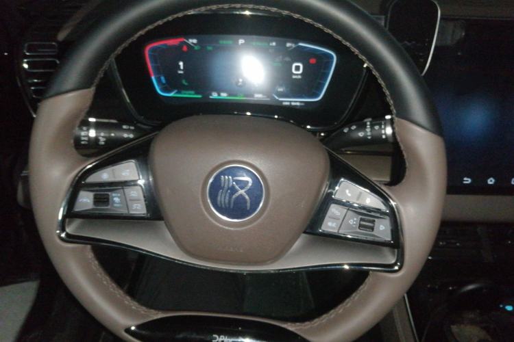 Used BYD Han 2023 EV Champion Edition 605KM Front-Drive Premium Model Steering Wheel