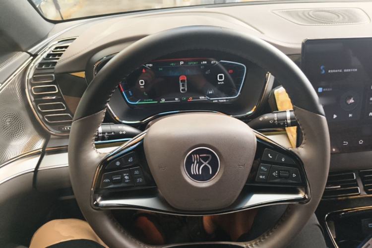 Used BYD Han 2023 DM-i Champion Edition 121KM Prestige Model Steering Wheel