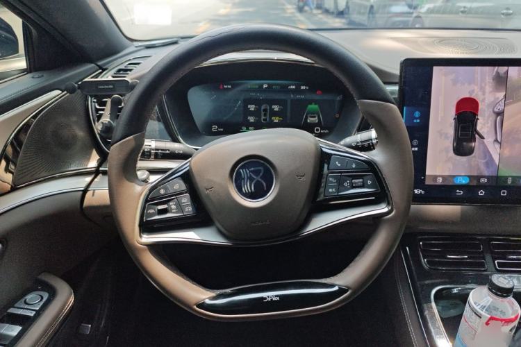 Used BYD Han 2023 EV Champion Edition 506KM Front-Wheel-Drive Premium Model Steering Wheel