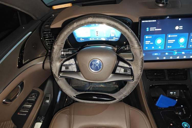 Used BYD Han 2023 EV Champion Edition 715KM Front-Drive Prestige Model Steering Wheel