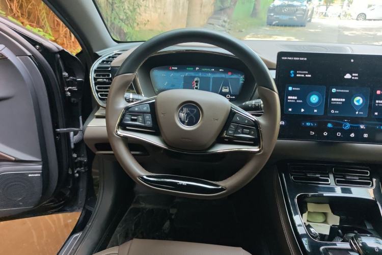 Used BYD Han 2023 EV Champion Edition 605KM Front-Drive Premium Model Steering Wheel