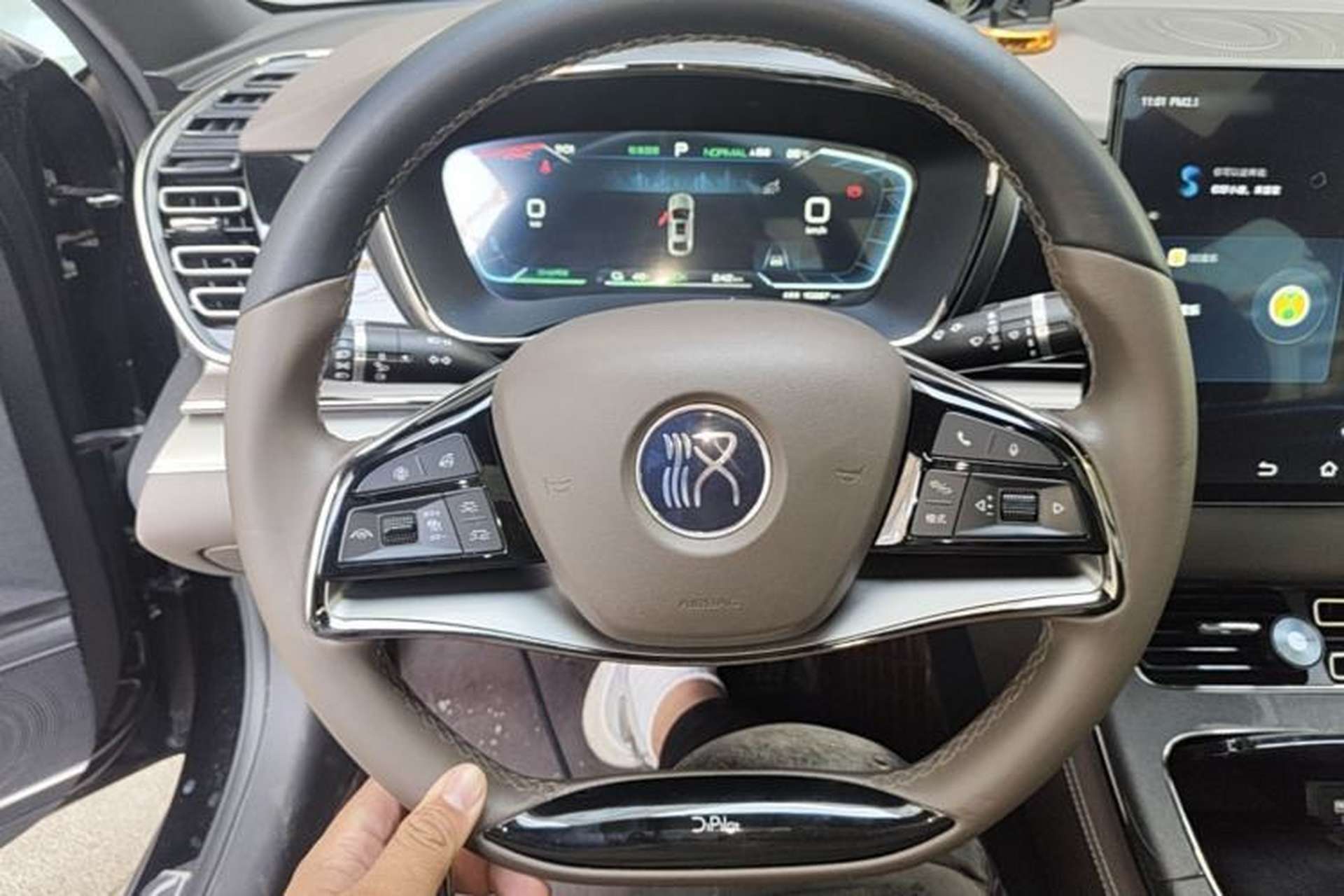 Used BYD Han 2023 EV Champion Edition 506KM Front-Wheel-Drive Premium Model Steering Wheel