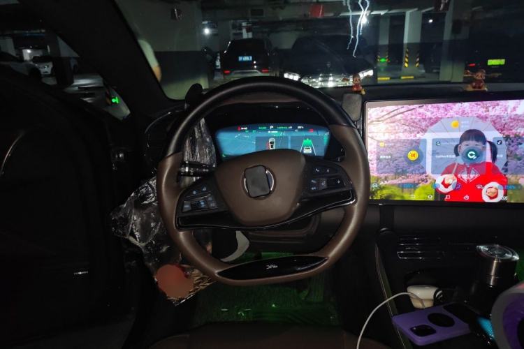 Used BYD Han 2023 EV Champion Edition 605KM Front-Drive Premium Model Steering Wheel